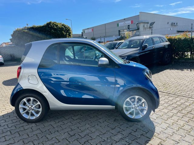 Fahrzeugabbildung Smart ForTwo Coupe Passion Navi Pano