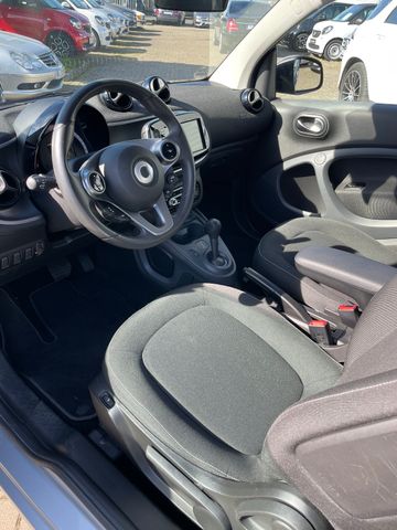 Fahrzeugabbildung Smart ForTwo Coupe Passion Navi Pano