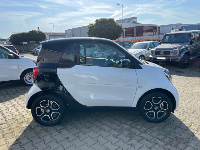 Fahrzeugabbildung Smart ForTwo Prime