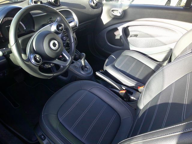 Fahrzeugabbildung Smart ForTwo Turbo Prime Leder