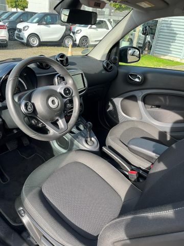 Fahrzeugabbildung Smart Turbo Passion Navi Pano